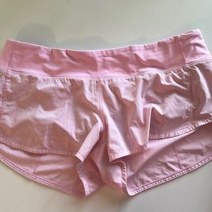Lululemon speed up low rise 2.5 shorts